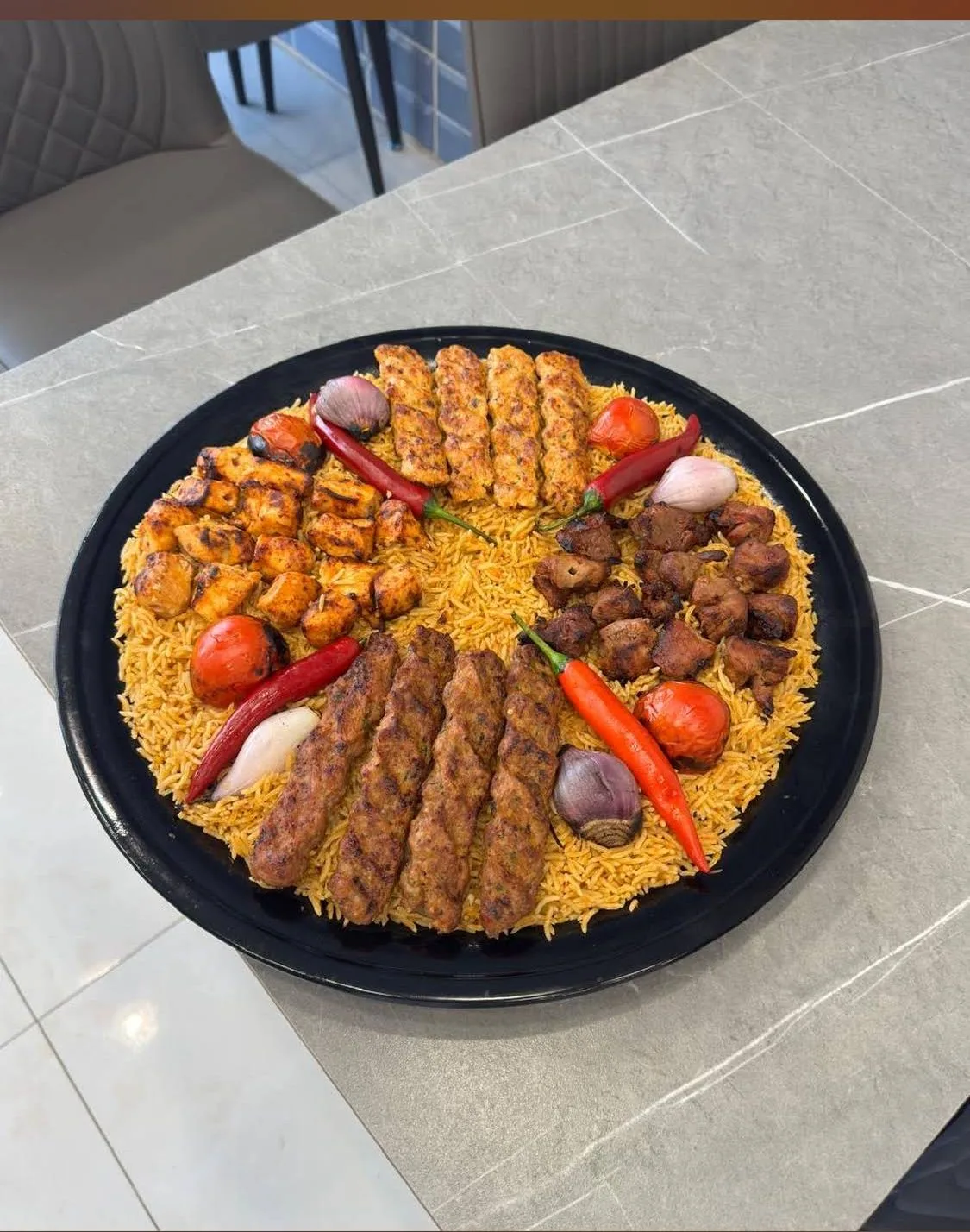 مطعم لذة متبل للمشويات — 4